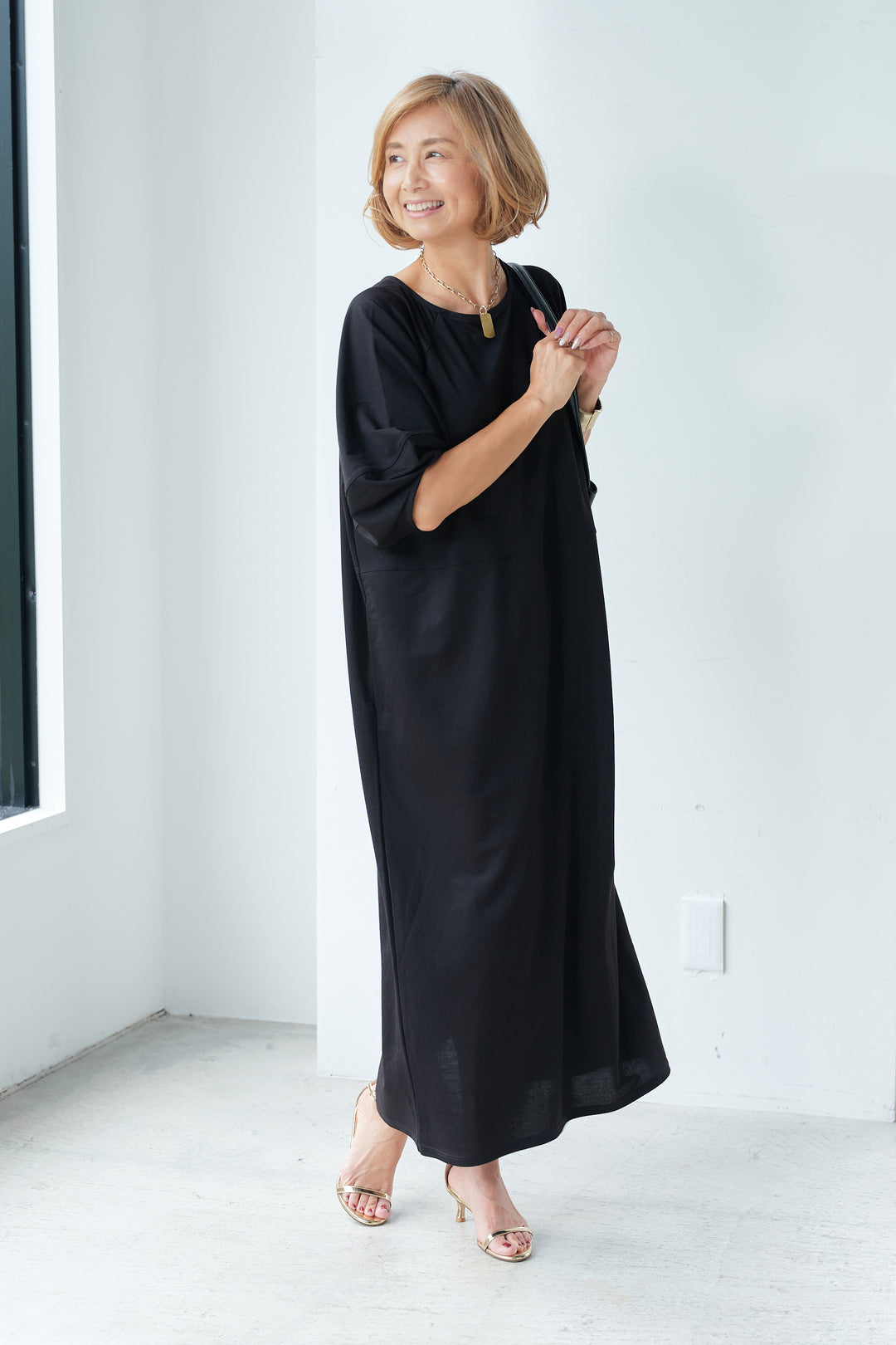 [Cool to the touch] Cocoon sleeve dress