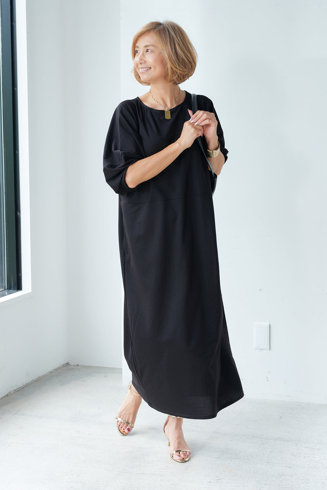 [Cool to the touch] Cocoon sleeve dress