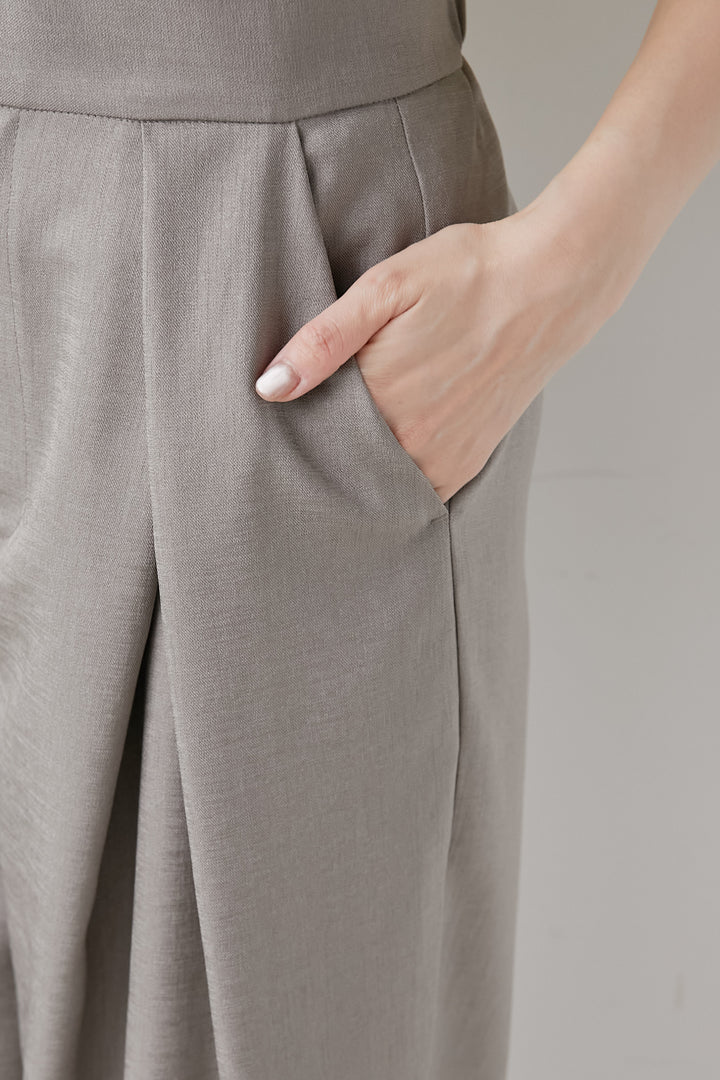 Linen-like tuck pants