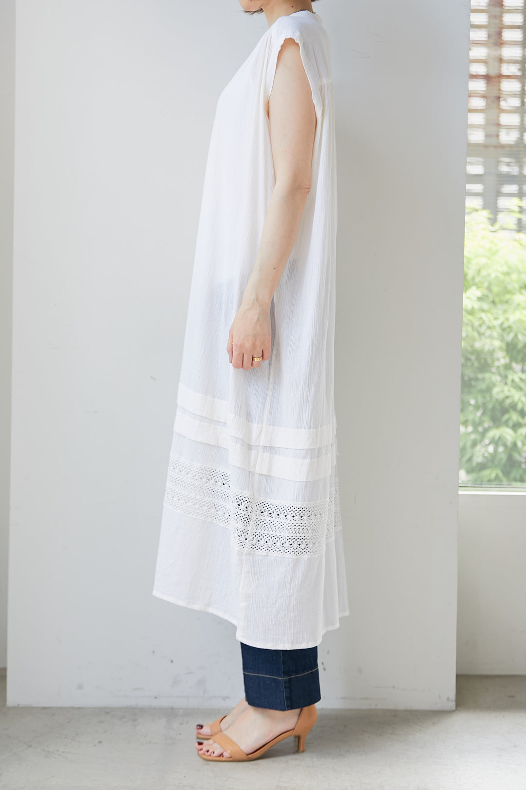 棉质绉纱 x 蕾丝法式袖连衣裙