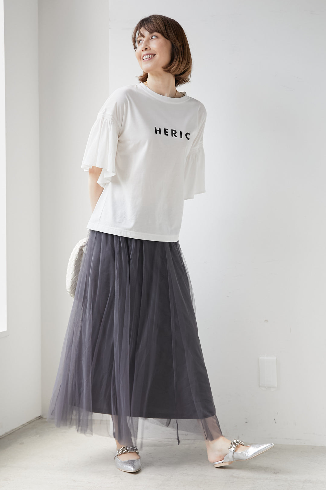 [SET] Flare sleeve logo T-shirt + soft lace tulle skirt (2set)