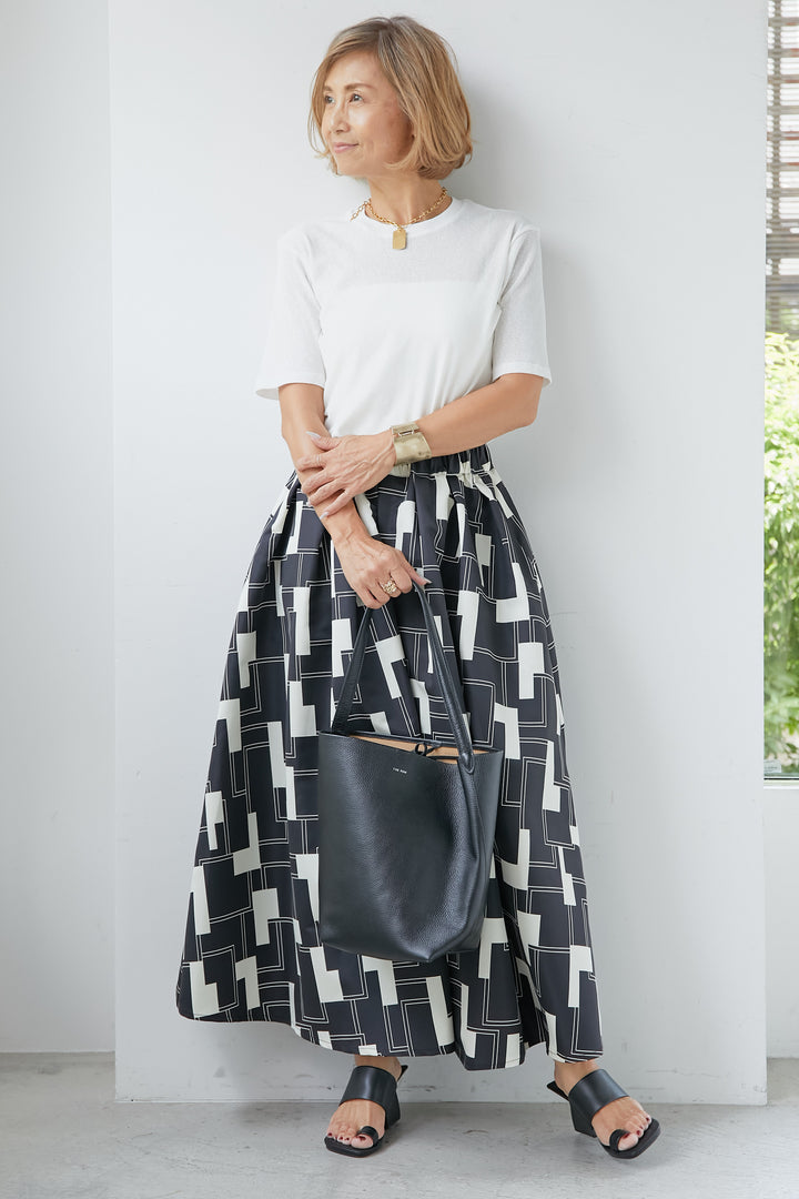 [SET] Dry touch crew neck top + monotone geometric pattern tuck skirt (2set)