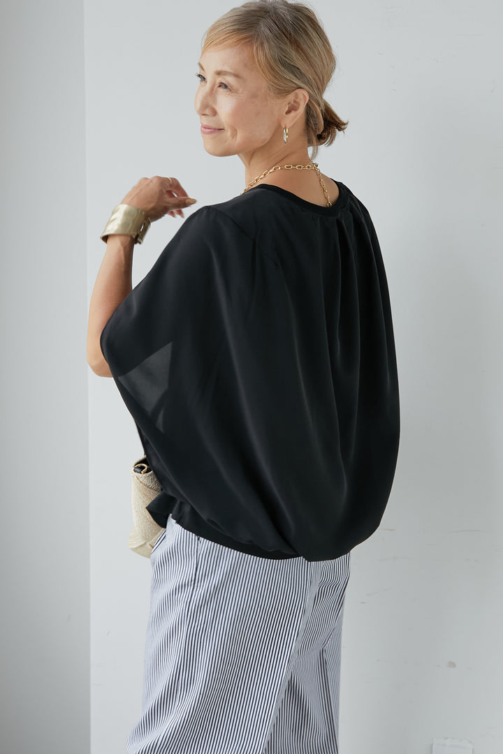 Cape cloak pullover