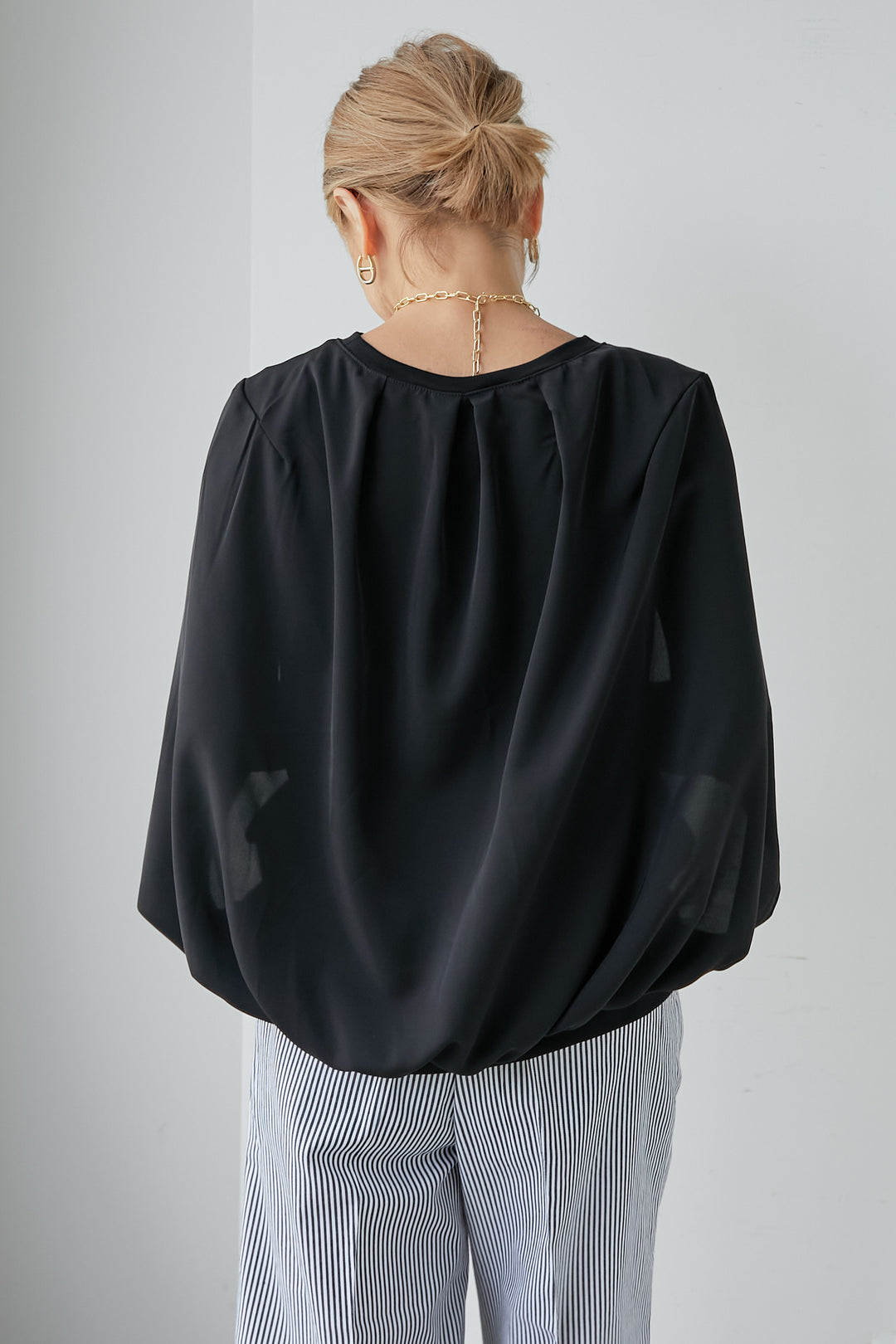 Cape cloak pullover