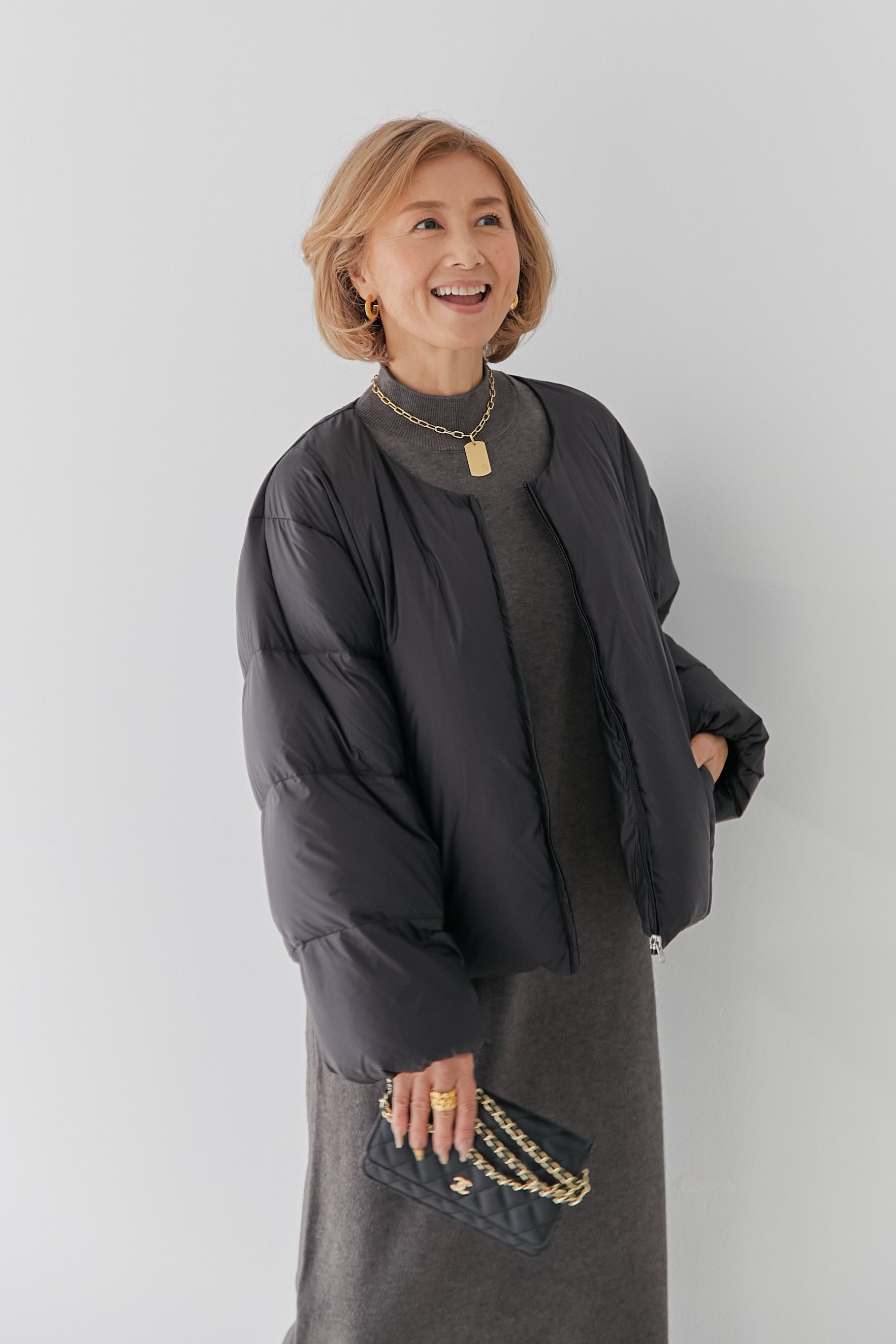 PLUSOTO.HA ショート丈 ノーカラー ダウンコート