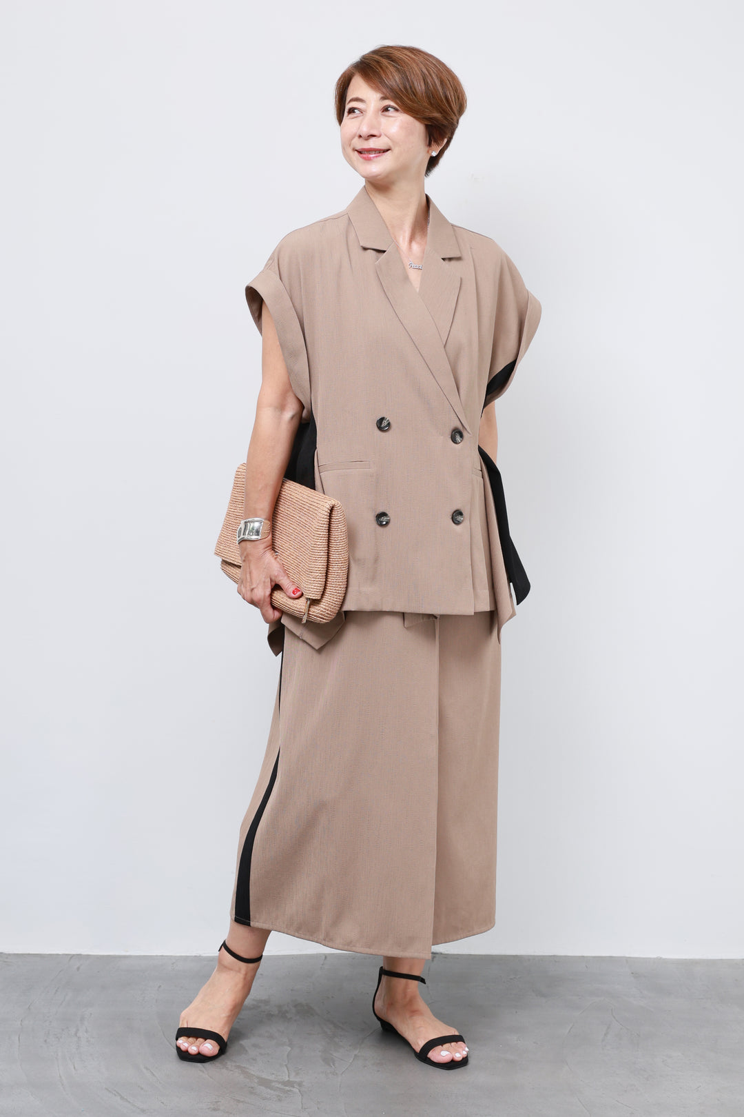 サイドフリルショートスリーブジャケット