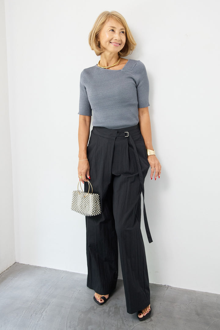 アシメネックリブニット