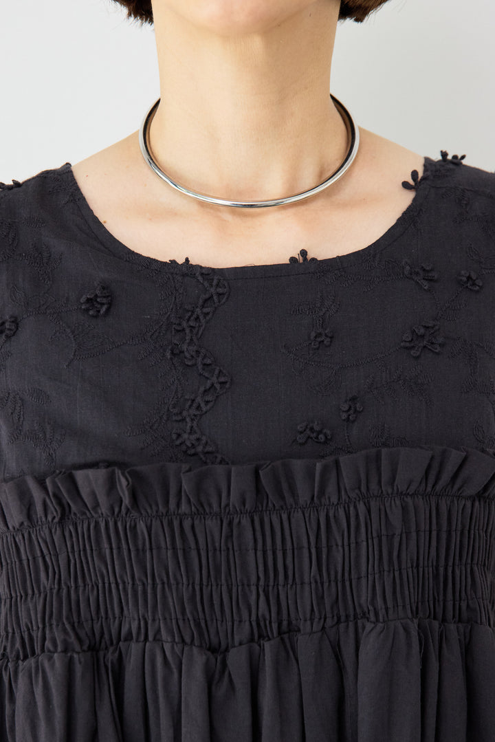 刺繍切替ノースリーブワンピース