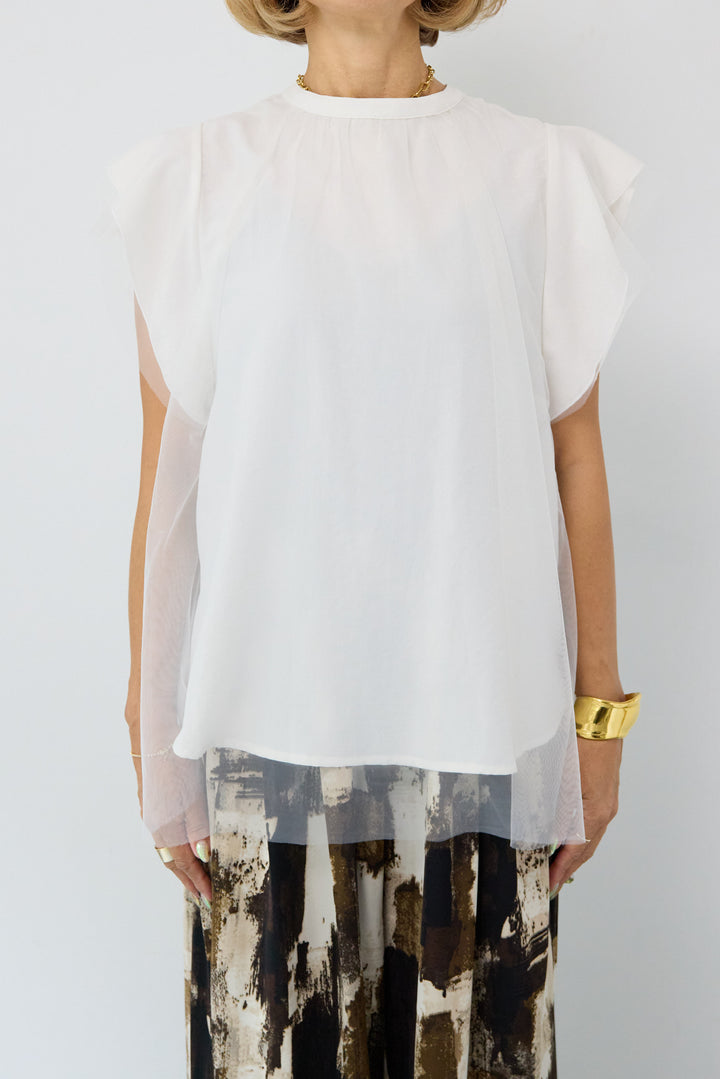 チュールレイヤードブラウス