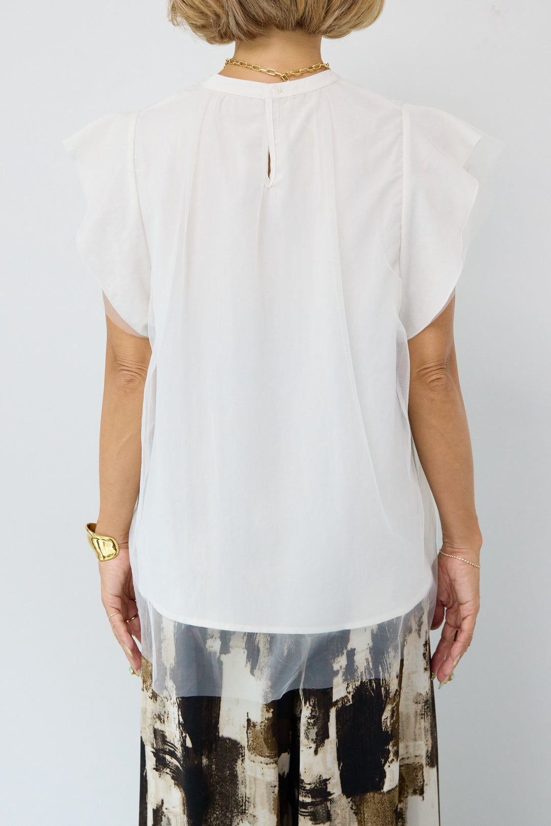 チュールレイヤードブラウス