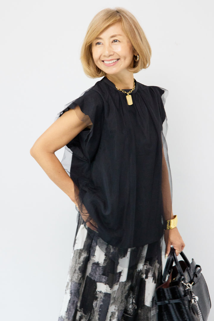 チュールレイヤードブラウス