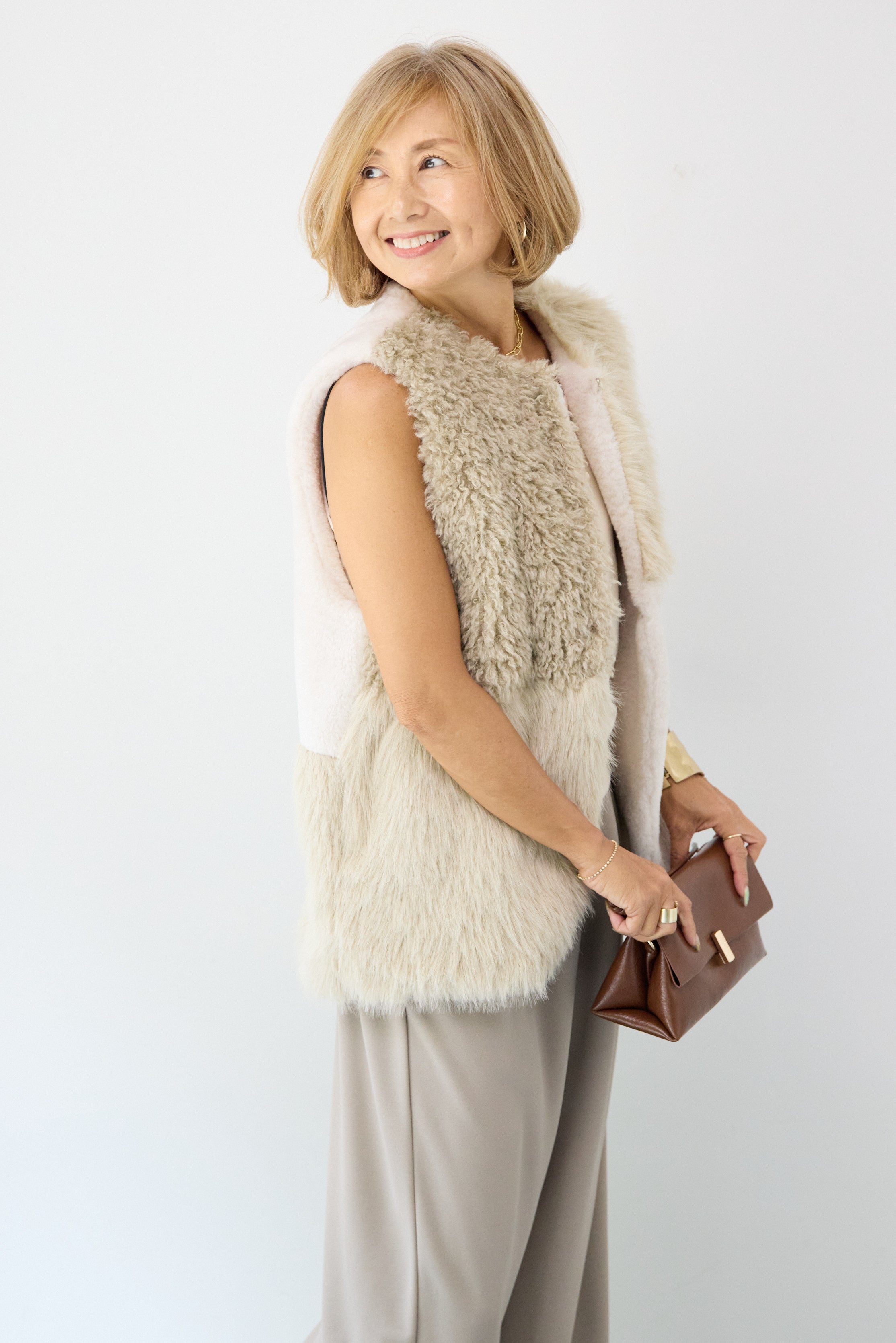 異素材切替ファーベスト – plusotoha