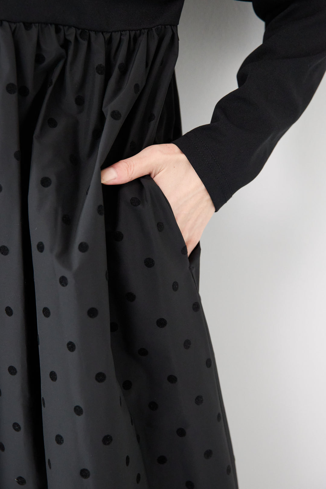 フロッキードット切替ワンピース