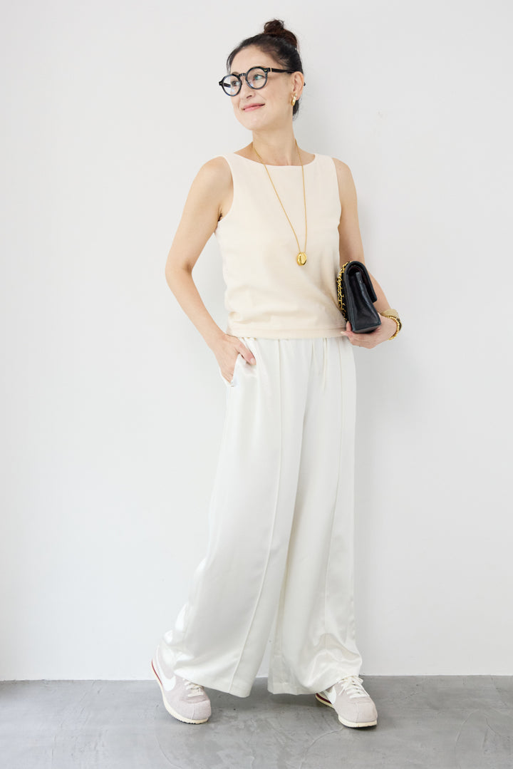 サテンワイドパンツ