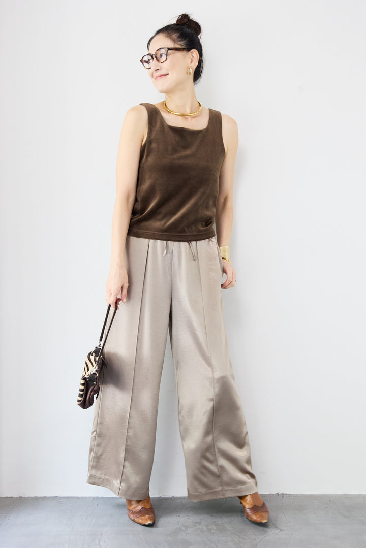サテンワイドパンツ