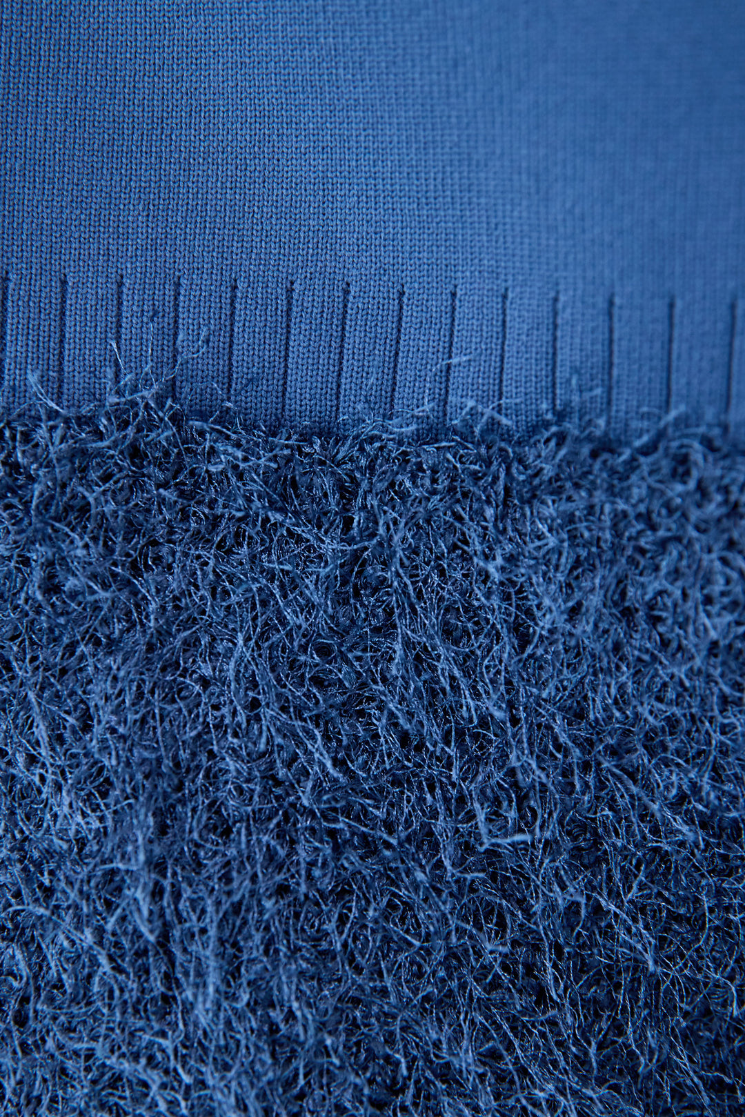 軽量アップスリーブプルオーバー