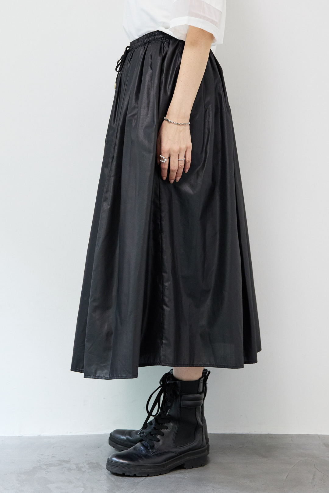 コーティングローンタックスカート