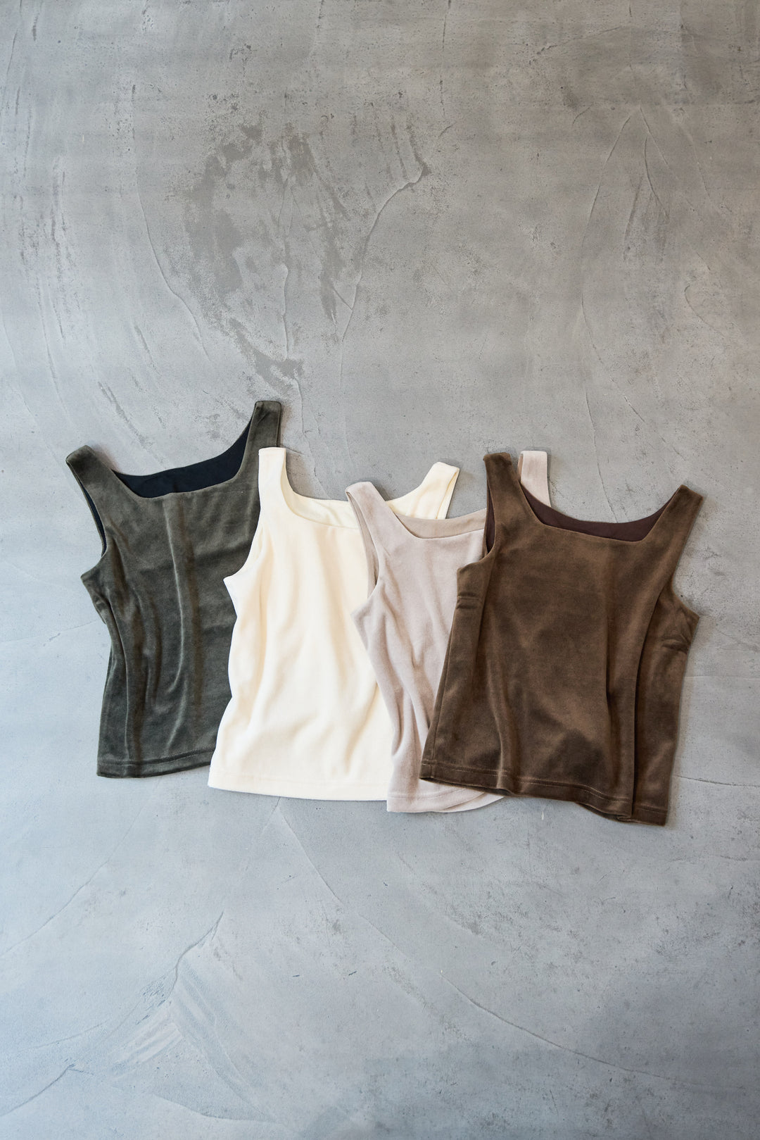 前後2WAYベロアタンクトップ