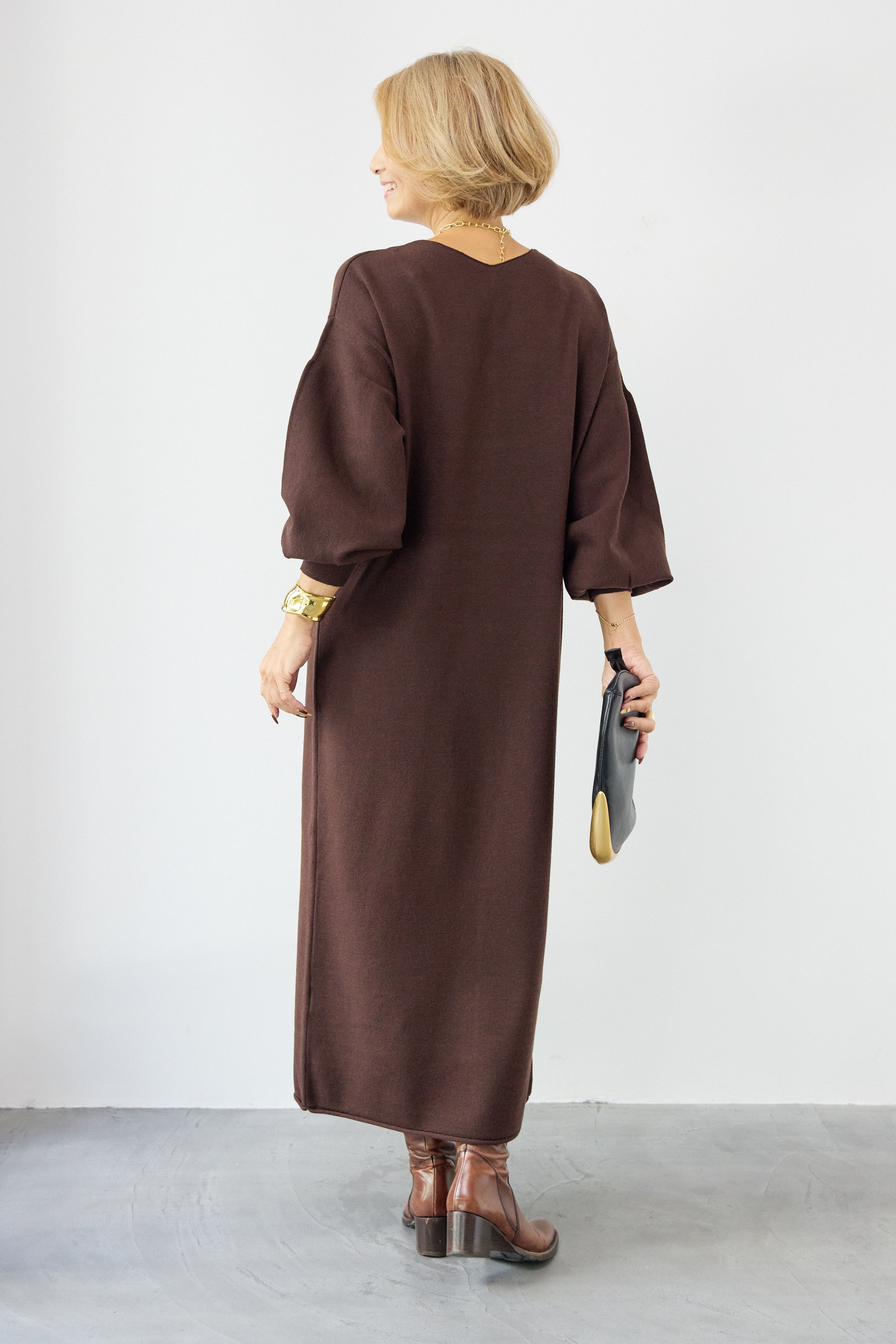 【新品】PLUS OTO.HA ２WAYバックラインやわもちニットワンピース 防静電気】前後2WAY配色ラインやわもちニットワンピース – plusotoha