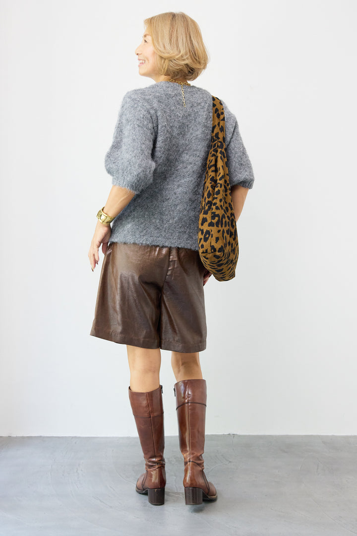 シャイニーレザータックハーフパンツ