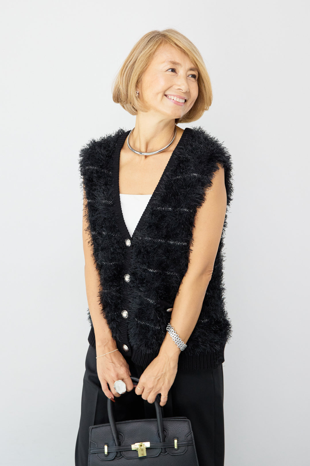 シャギーVネックニットベスト