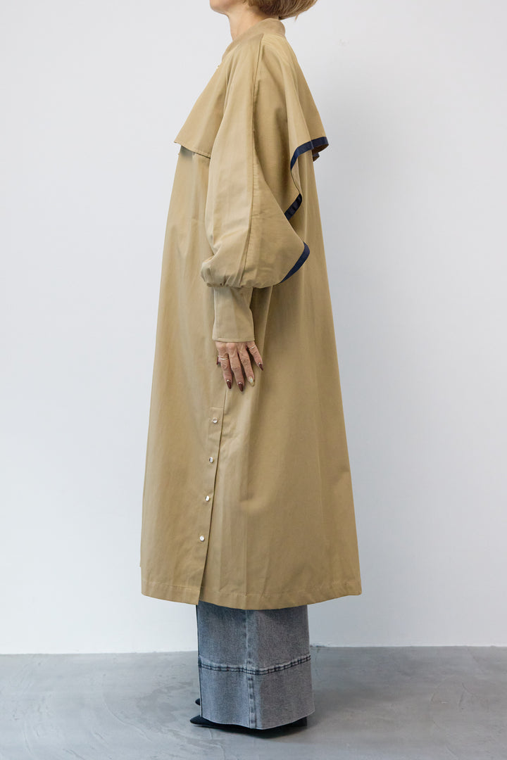 バックラッフルデザインロングブルゾン