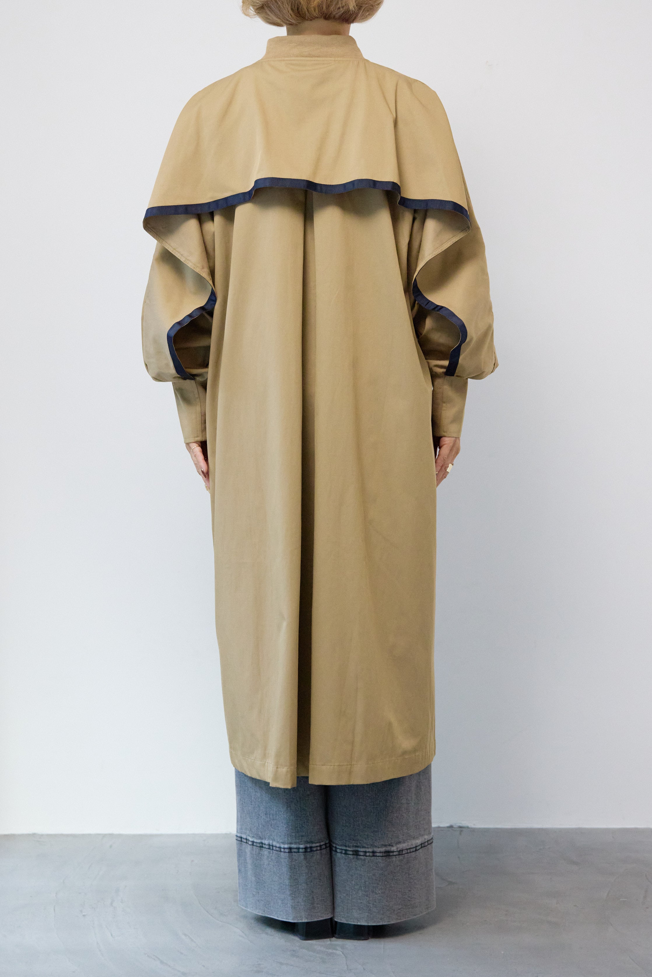 バックラッフルデザインロングブルゾン – plusotoha