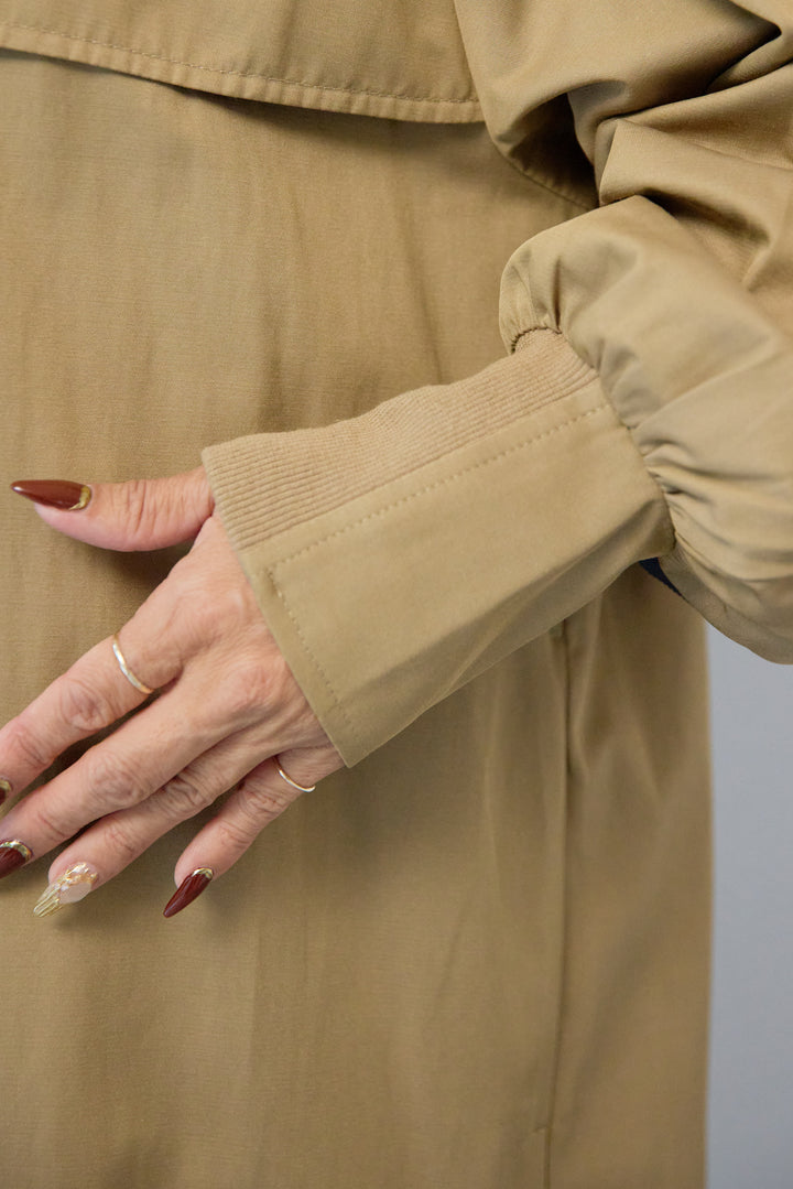 バックラッフルデザインロングブルゾン