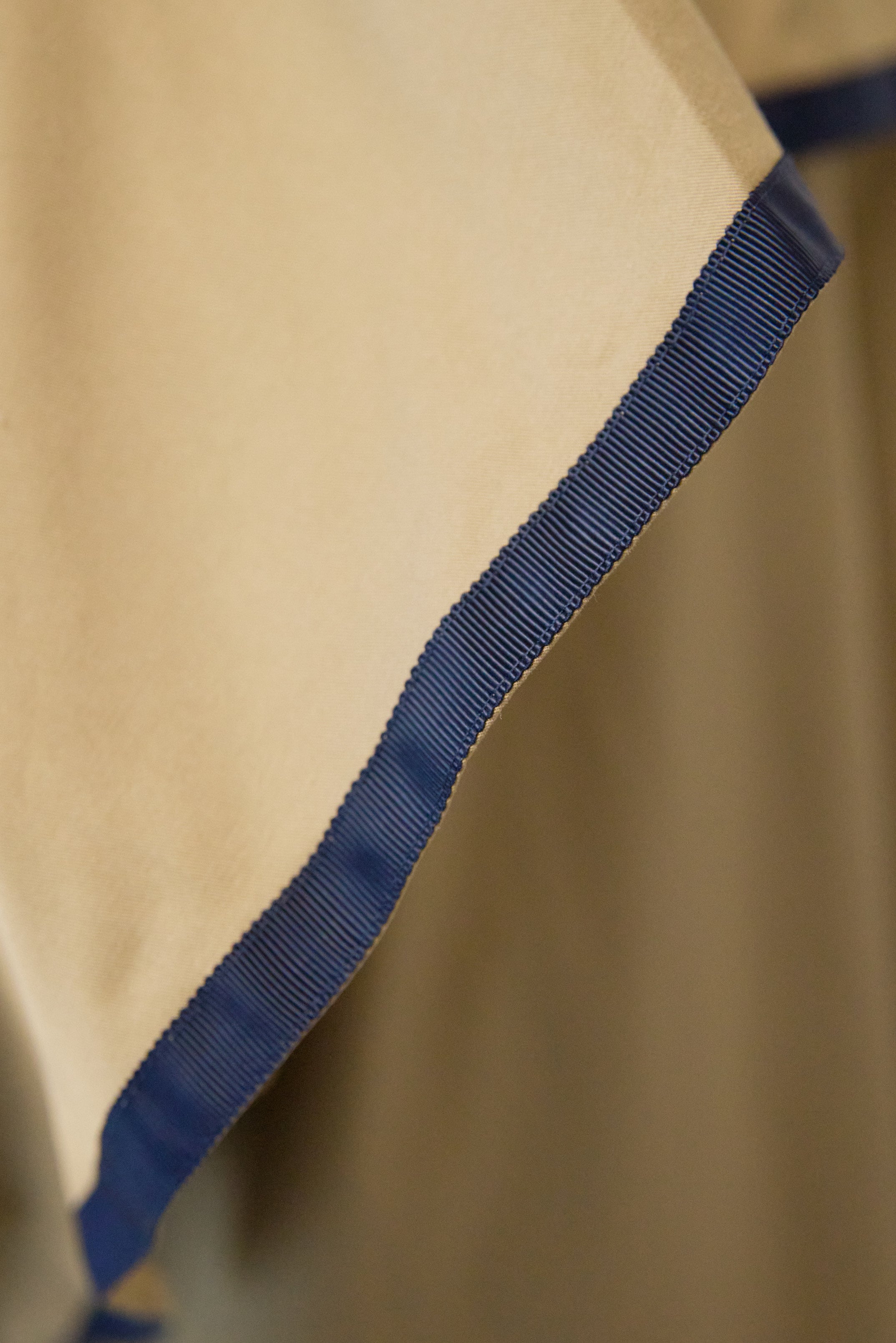 バックラッフルデザインロングブルゾン – plusotoha