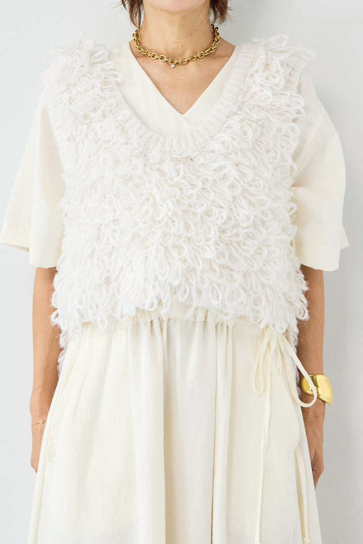 フリルニットベスト