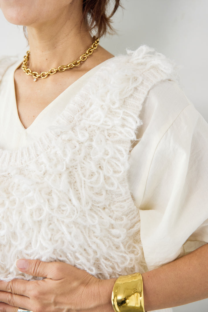 フリルニットベスト