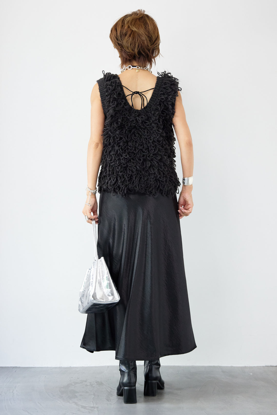 ブライトサテンフレアスカート