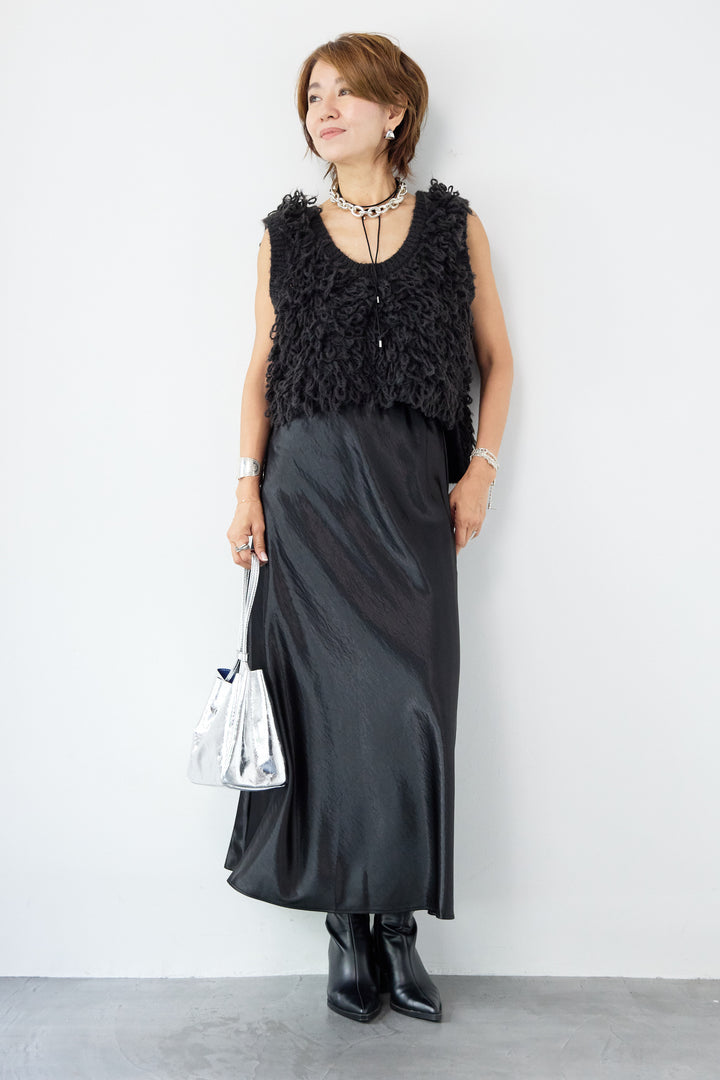 ブライトサテンフレアスカート