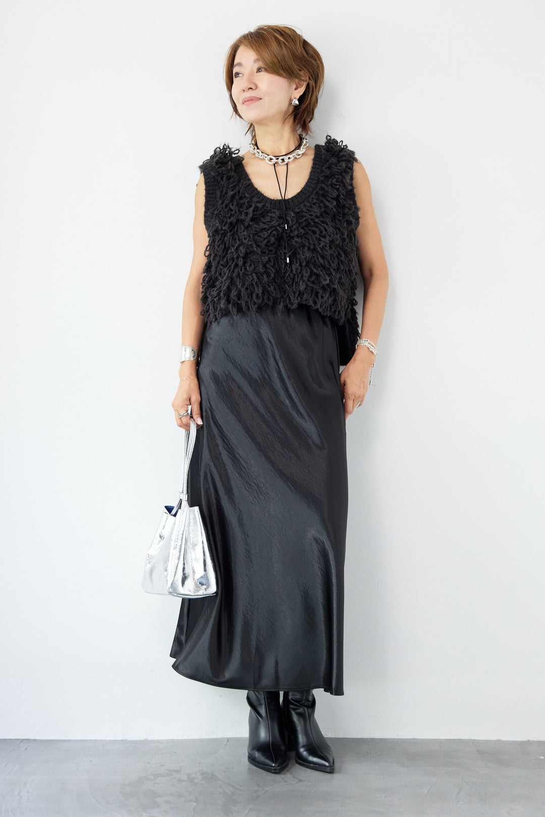 フリルニットベスト