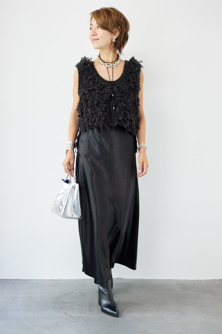 ブライトサテンフレアスカート