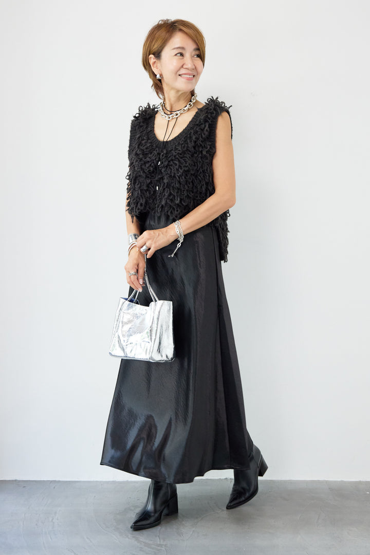 フリルニットベスト