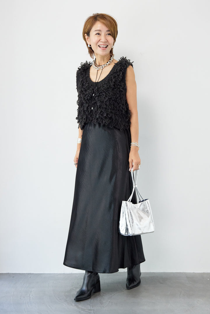 ブライトサテンフレアスカート