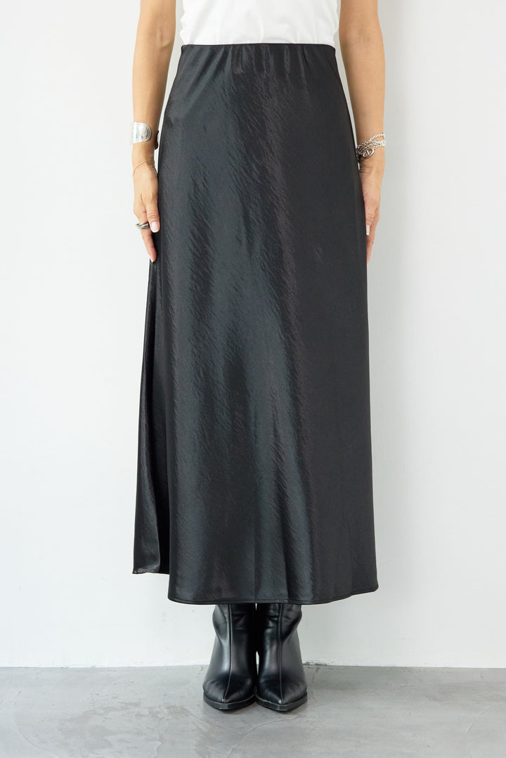 ブライトサテンフレアスカート