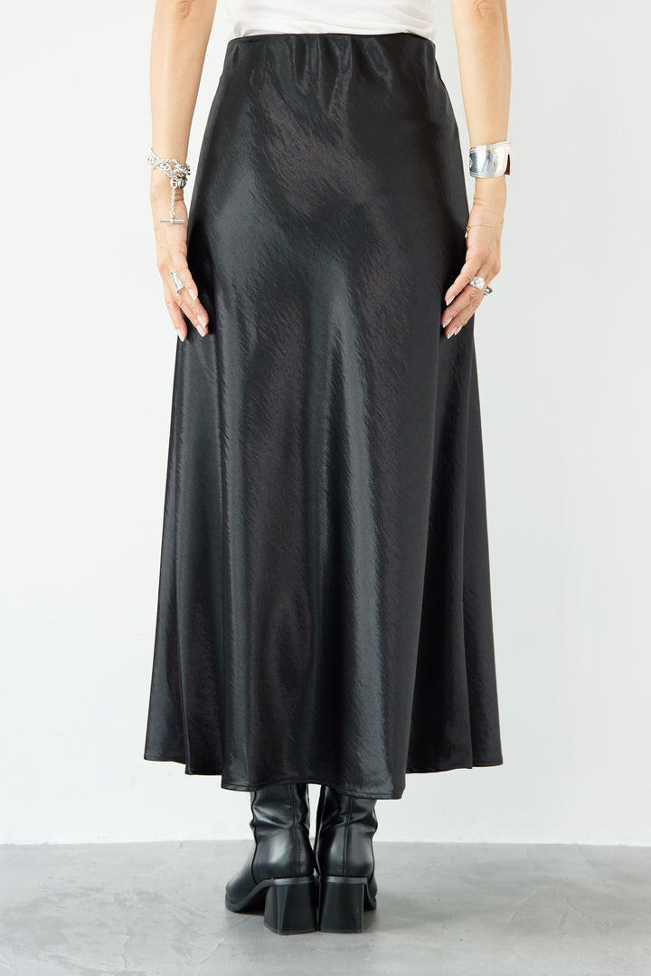 ブライトサテンフレアスカート