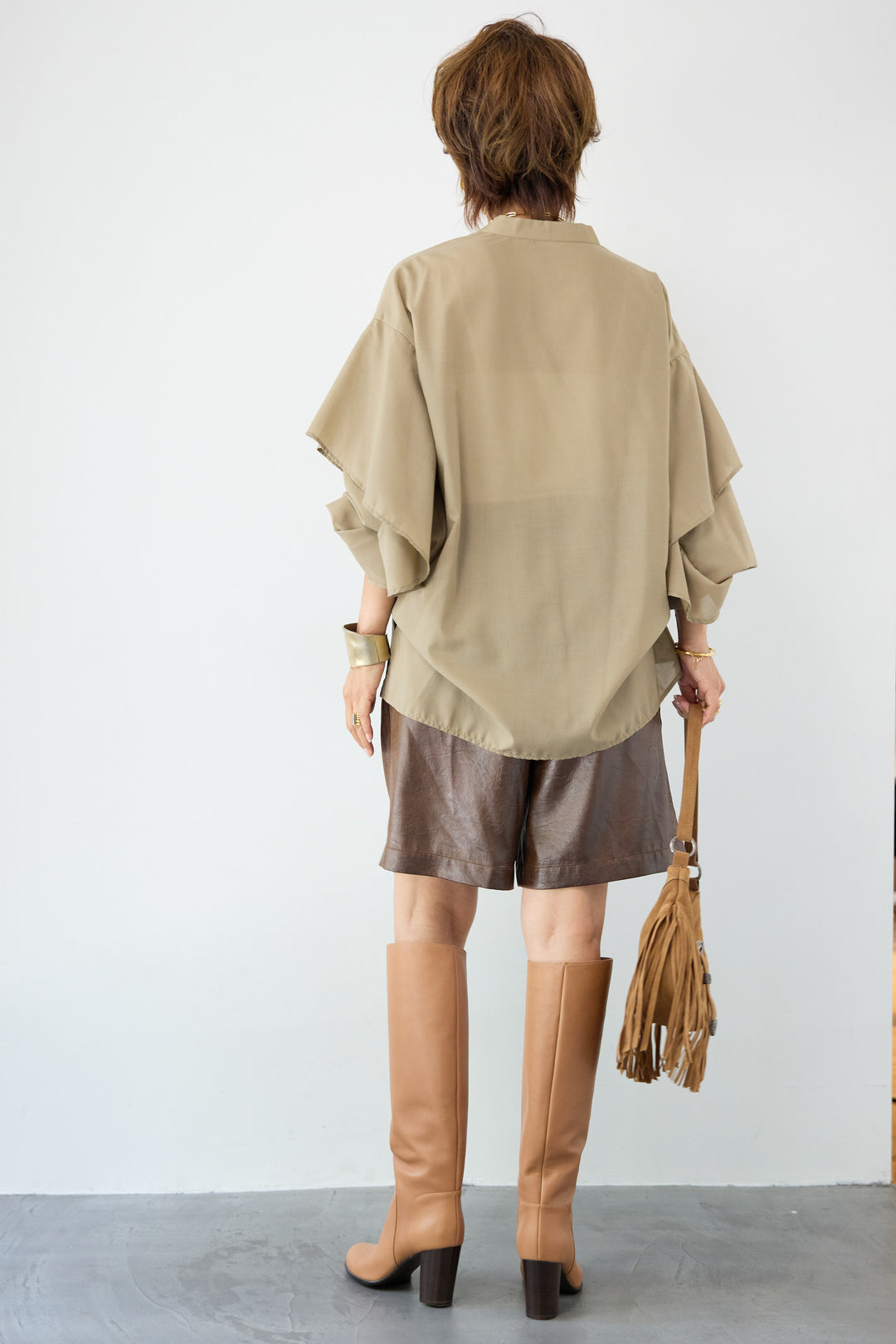 【吸水速乾・防シワ】ラッフルスリーブブラウス