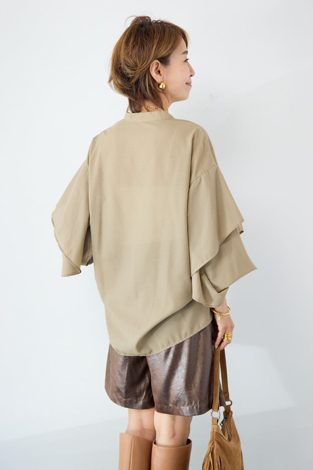 【吸水速乾・防シワ】ラッフルスリーブブラウス