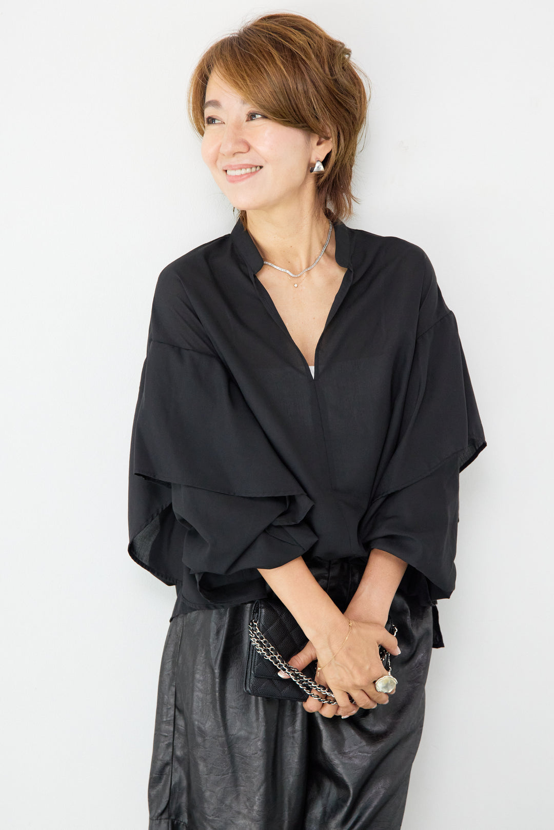 【吸水速乾・防シワ】ラッフルスリーブブラウス