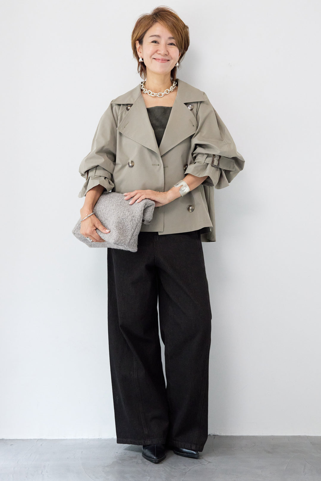 ショートトレンチコート