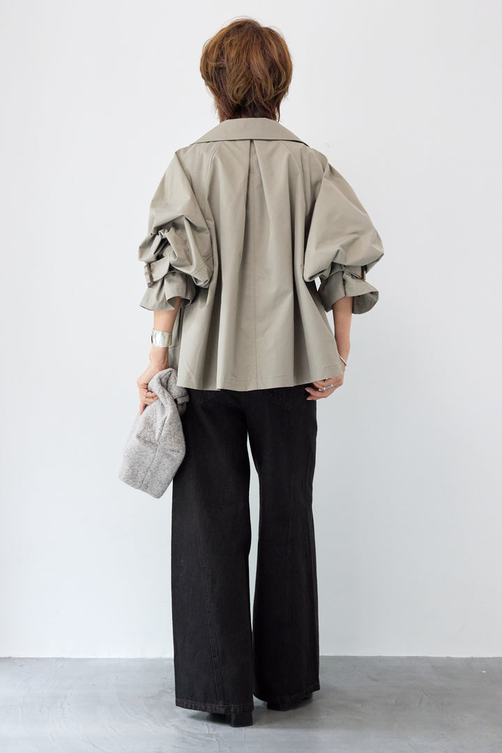 ショートトレンチコート