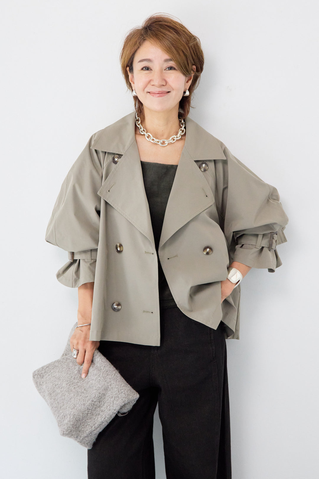 ショートトレンチコート