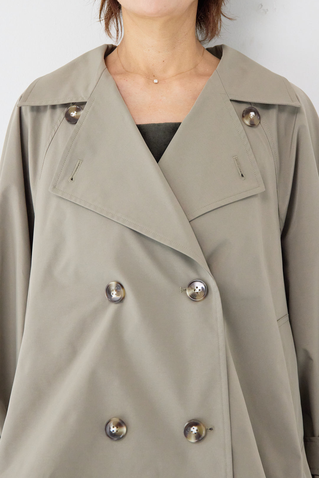 ショートトレンチコート