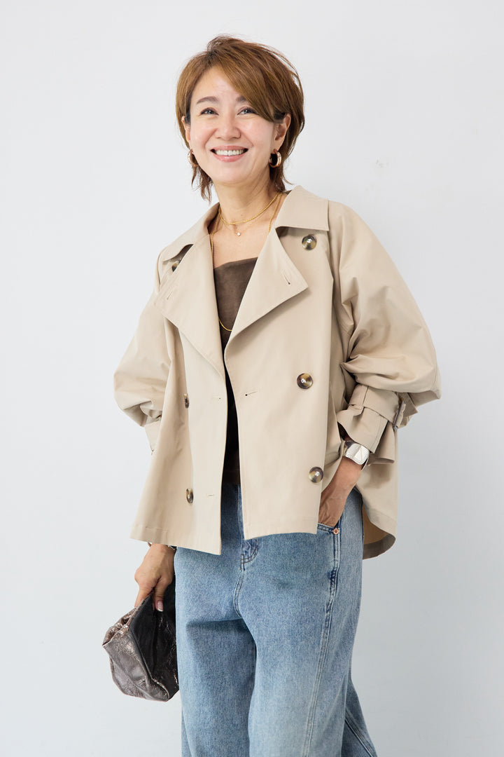 ショートトレンチコート