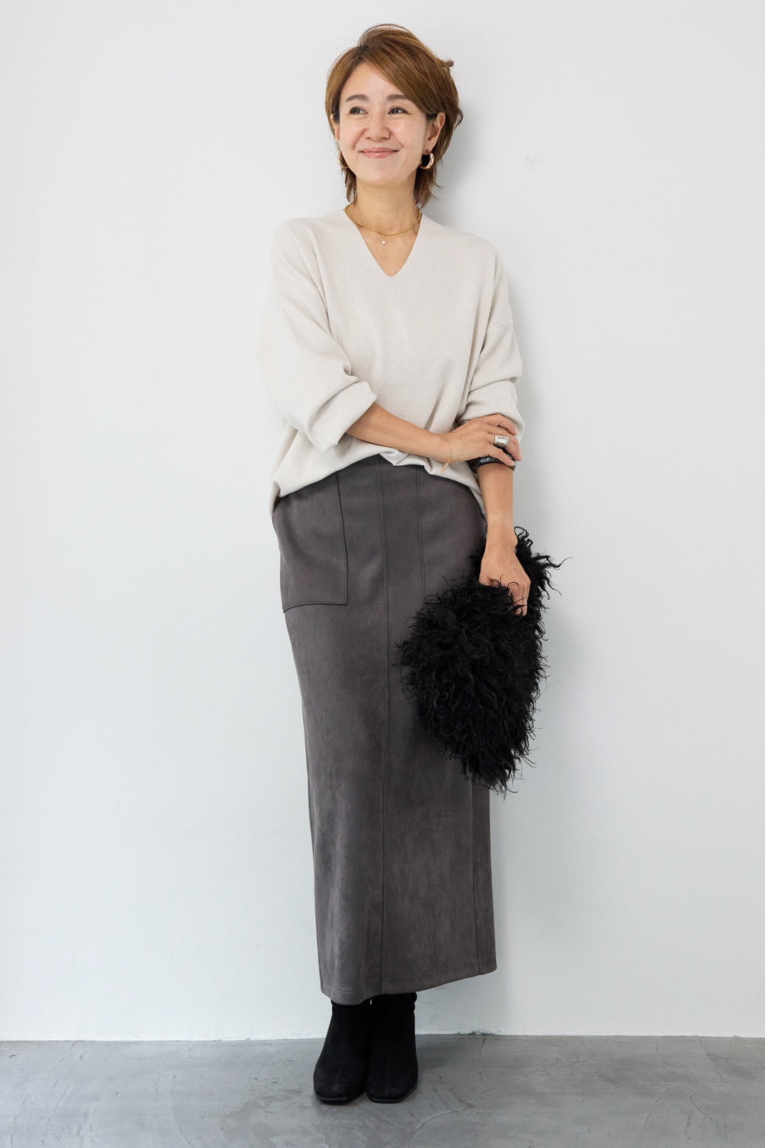 【防静電気】Vネックドルマンやわもちニット