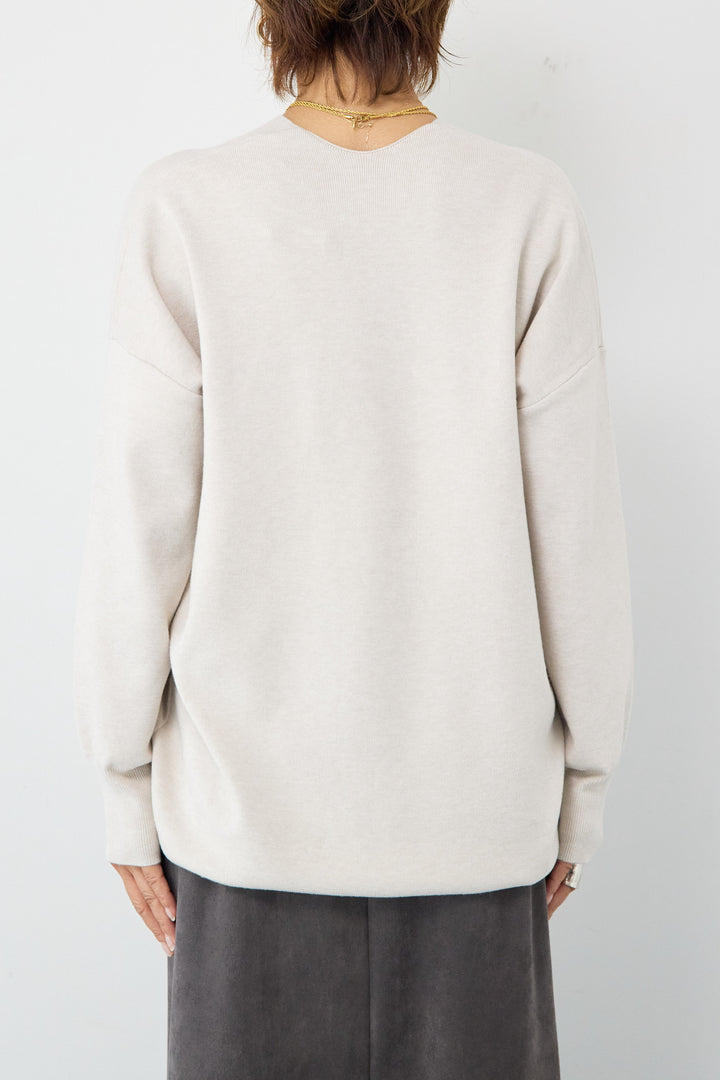 【防静電気】Vネックドルマンやわもちニット