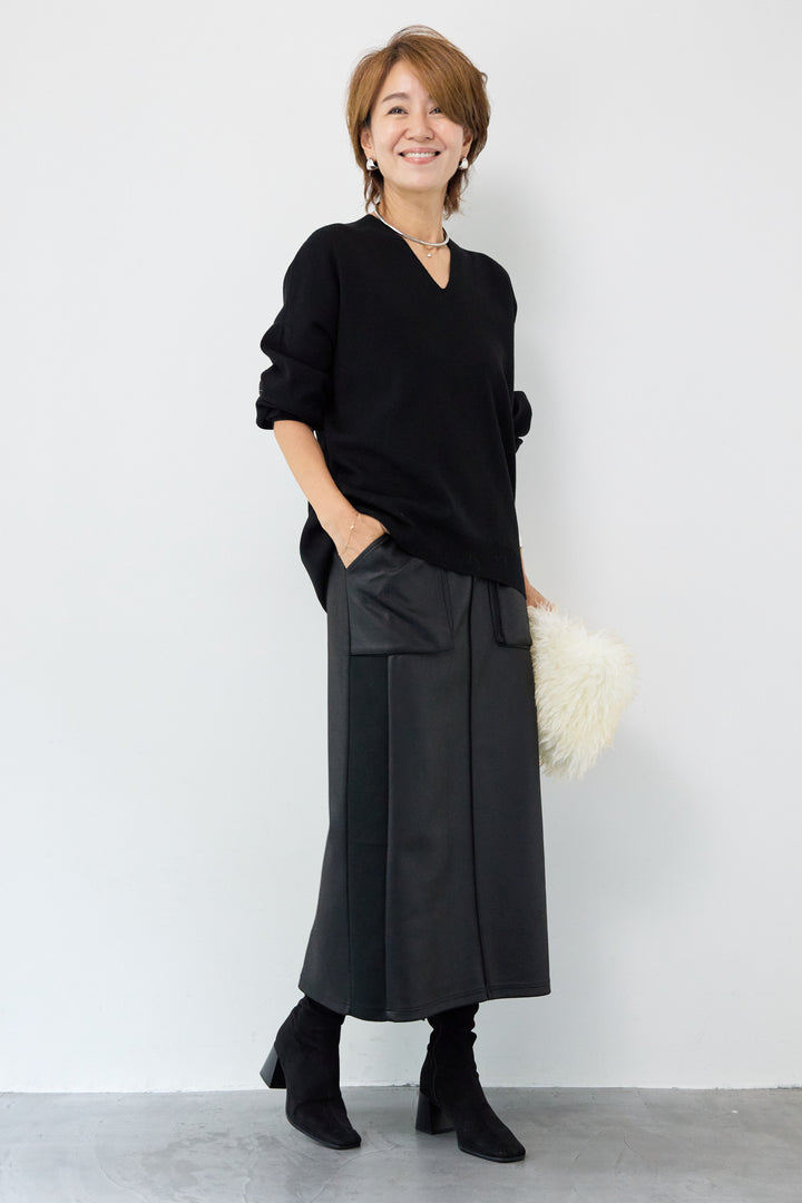 【防静電気】Vネックドルマンやわもちニット